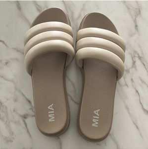 Mia slide sandals
